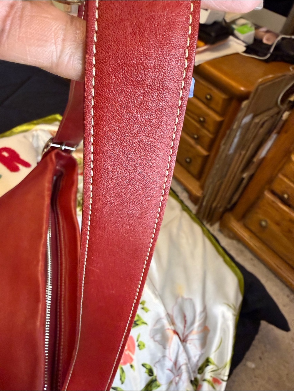 Coach Soho Legacy Red Leather Duffle Shoulder Bag | Vintage Coach - Picture 10 of 14